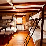 Rural De Hostal *